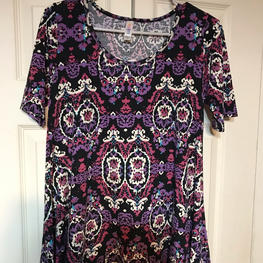 Lularoe shirt